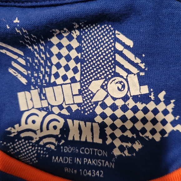 Short sleeve pull over tee. - Picture 5 of 6